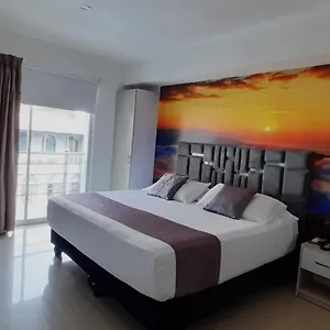 https://hotel-loft-granada-inn.cali-hotels.com